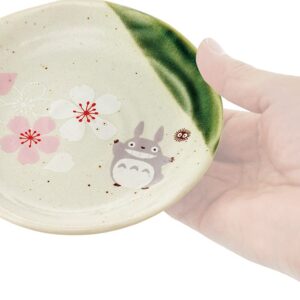 Studio Ghibli - My Neighbor Totoro - Sakura/Cherry Blossom, Skater Traditional Japanese Porcelain Dish Series - Small Plate