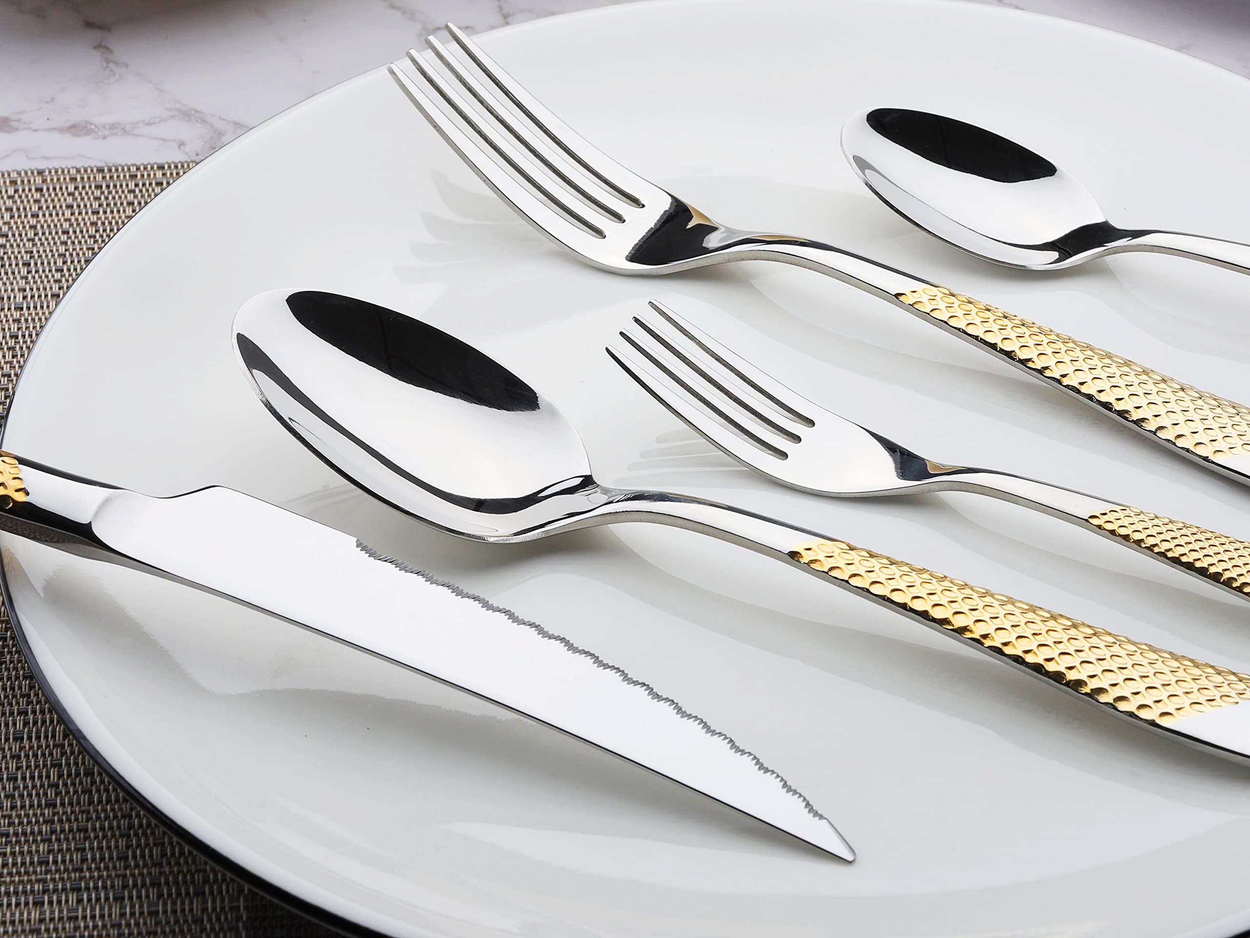 40-Piece Gold Silverware Set Stainless Steel Flatware Set Service for 8 Kitchen Cutlery Utensils Includes Knives Spoons Forks For Home Kitchen Hotel