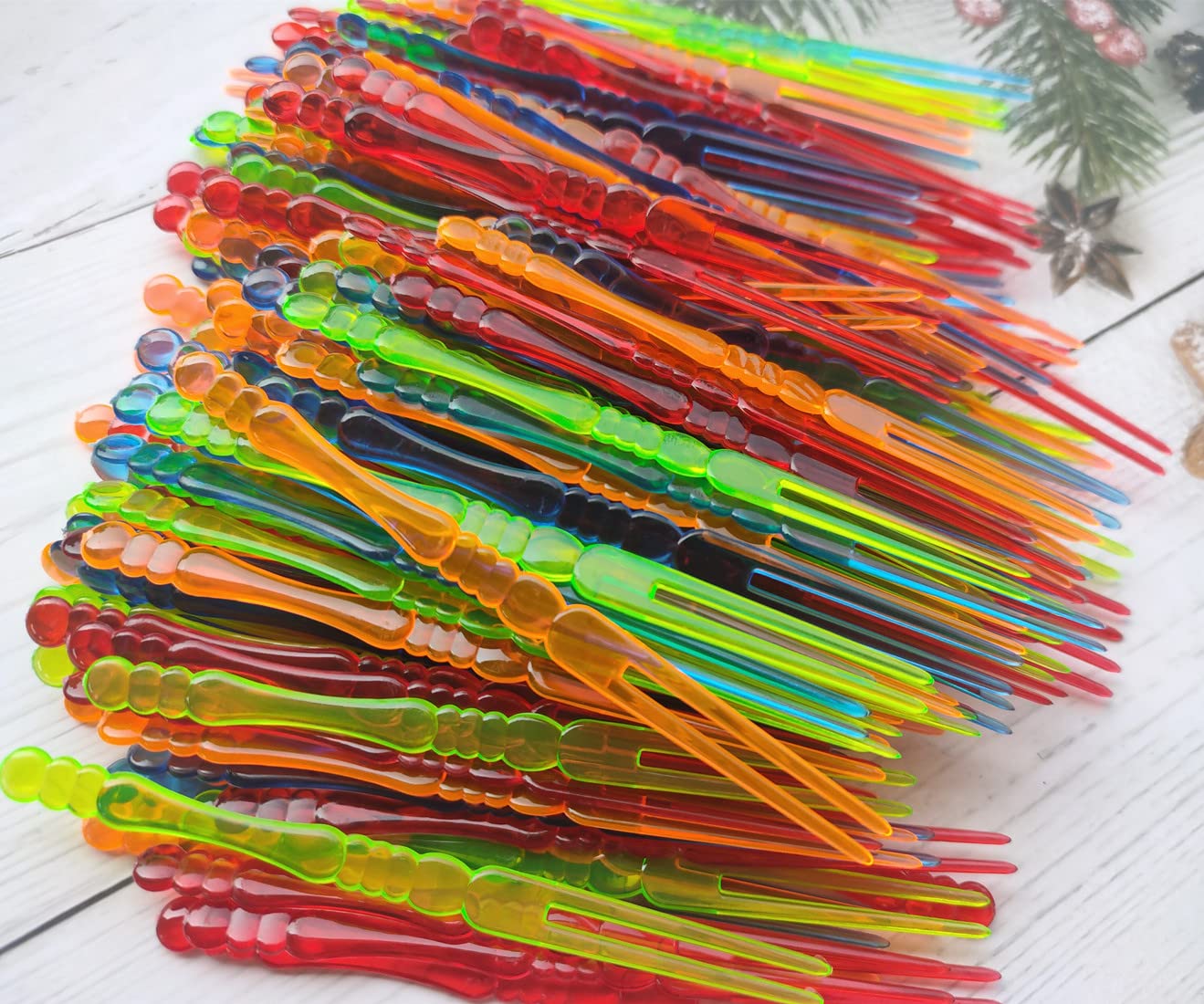 400PCS Disposable Plastic Cocktail Picks Fruit Forks, Mini Cake Forks Sticks Party Supplies, Tasting Appetizer Plates Picks Dessert Forks (Multicolor)