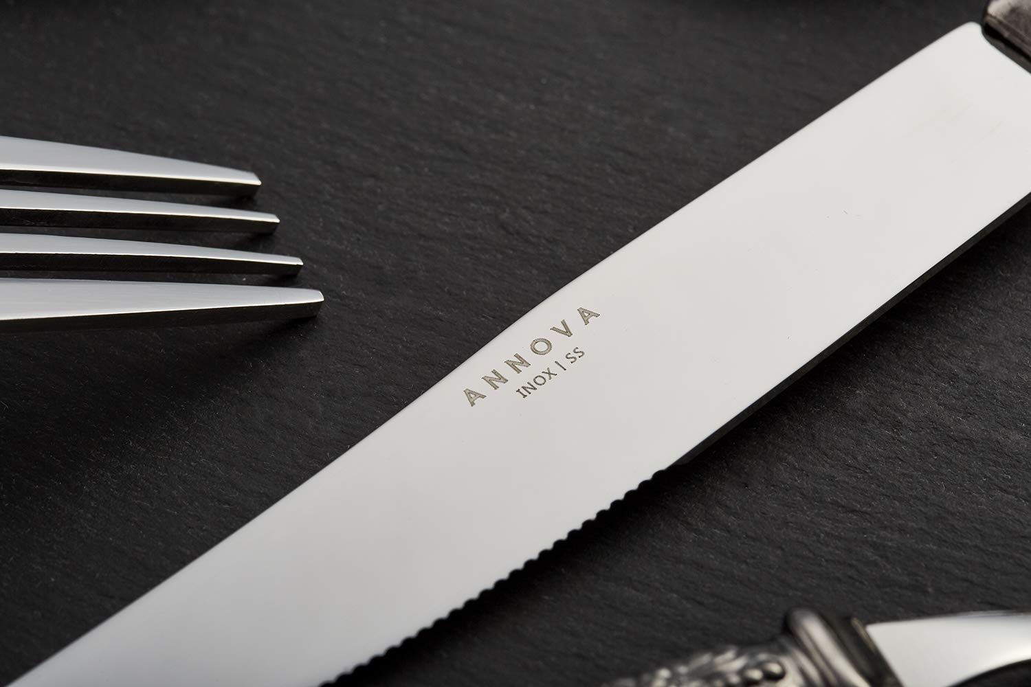 Annova Flatware 20 Pieces Set/Stainless Steel Vintage Silverware/Cutlery, Dinner Knife/Dinner Fork/Salad Fork/Dinner Spoon/Dessert Spoon, Mirror Polished, Service for 4 - Ivory/Cream