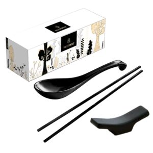 12 Pieces Ramen Set: 4 Black Spoons, 4 Chopsticks And 4 Stand rest. Asian Soup Spoons. Unbreakable Melamine Made. Perfect For Japanese And Chinese Food: Ramen, Wonton, Sushi, Miso, Rice, Pho Soup.