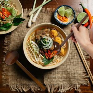 ORYOUGO 6 Pieces Handcrafted Wooden Ramen Soup Spoon with Long Handle Home Tableware Kitchen Utensils, 8.6in