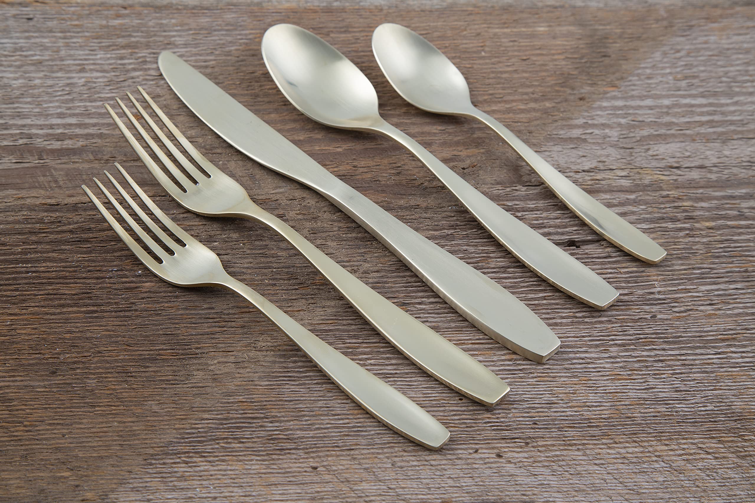 CAMBRIDGE Silversmiths January Champagne Satin 20-Piece Flatware Set, Service for 4