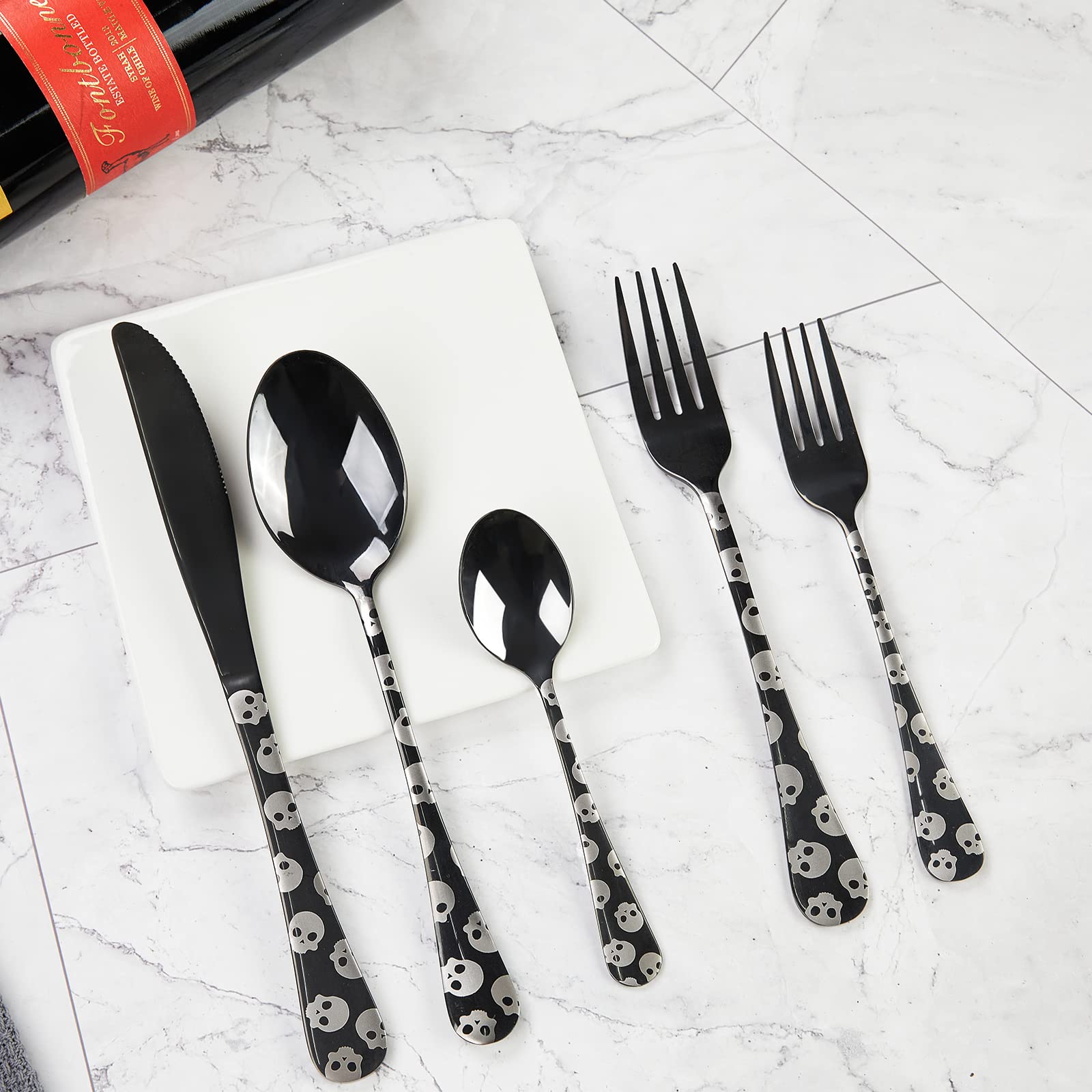 COCOROSE Black Silverware Set,Tableware Cutlery Set Service for 4,Knives and Forks and Spoons Sets with Skull Pattern Handle,20-Piece Stainless Steel Flatware Set,Mirror Polished,Utensils for Kitchens