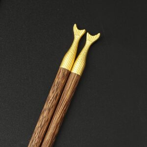5 Pairs Hardwood Chopsticks Chinese Style Reusable Hand-Carved Chopsticks Natural Wood Chop Sticks with Gift Box
