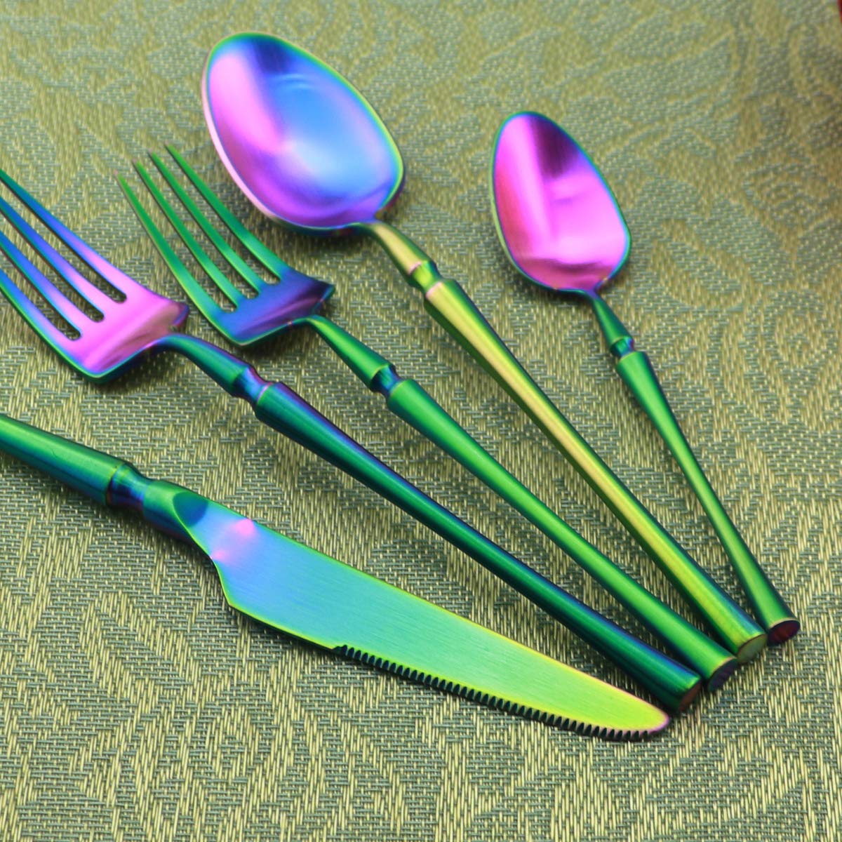 Gugrida Unique & Beautiful Flatware Set - 20 Piece Iridescent Silverware Sets | 18/10 Stainless Steel Reusable Cutlery Set | Rainbow Utensils Service For 4 with Dessert Fork, Knife, Spoon, Dinner Fork