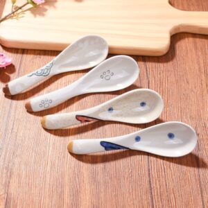 Swlthwen Ceramic Soup Spoons Set of 4, Porcelain Japanese Ramen Spoons for Ramen Pho Dessert Ice Cream Wonton Beige