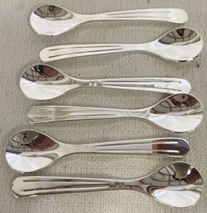 lot of 6 silver plated salt cellar spoons