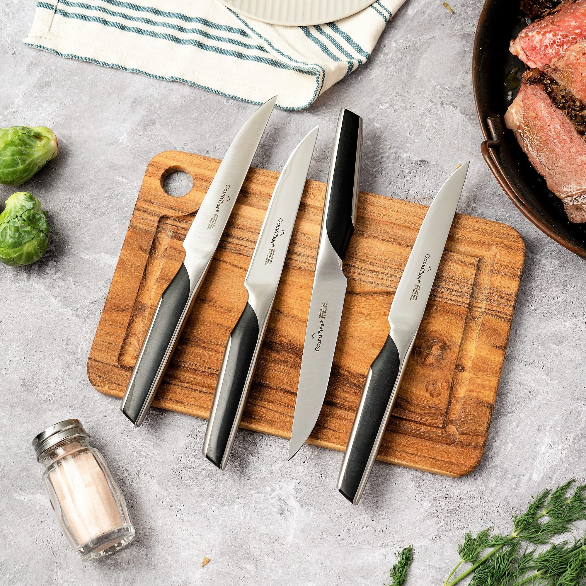 GRANDTIES FEINSTE Ultra Sharp Premium Steak Knife Non Serrated | High Carbon German Stainless Steel Steak Knives Set of 4 | Full Tang Knife Dinnerware Sets Gift with Designed Knife Box