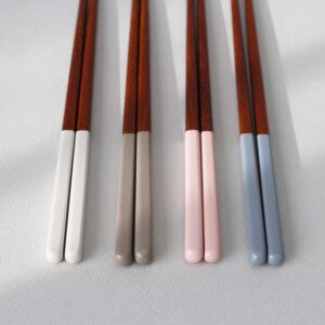 Rose Wood Lacquer Wooden chopsticks Set of 4 Non Stick (4PCS) (Beige)