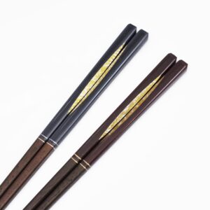 Isso Husband and Wife Both Using Japanese Chopsticks Set Designed with Dream Drops Boxed in Paulownia Wood.