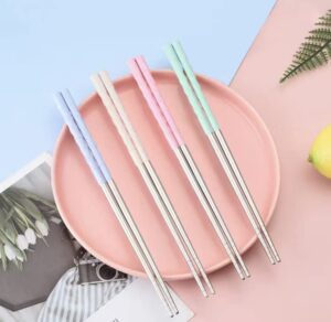 4 pairs chopsticks, household creative tableware, stainless steel chopsticks, outdoor portable tableware chopsticks food sticks with wheat straw, 7.46in (pink)