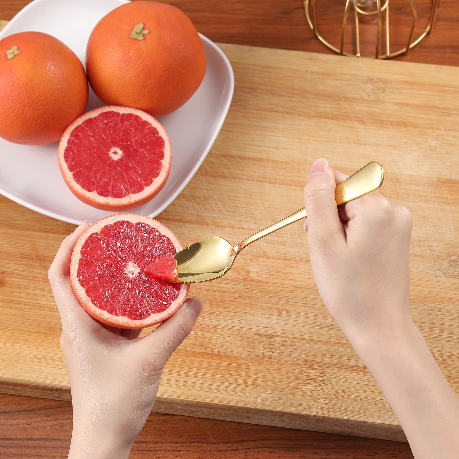 5 PCS Grapefruit Spoons, Stainless Steel Grapefruit Spoon Utensil Set, Serrated Edge & Thick Gauge Handle, Gold Kitchen Tool with Non-stick Plating for Kiwi, Dessert, Apple, Citrus Fruit