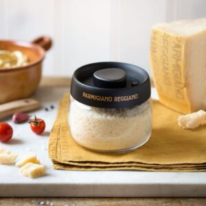 Parmigiano Freshness-saving Glass Cheese Holder box bowl with Vacuum Seal - EMILIA FOOD LOVE Selected with love in Italy