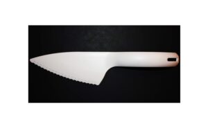 tupperware cut n serve pie and cake server pastry knife white