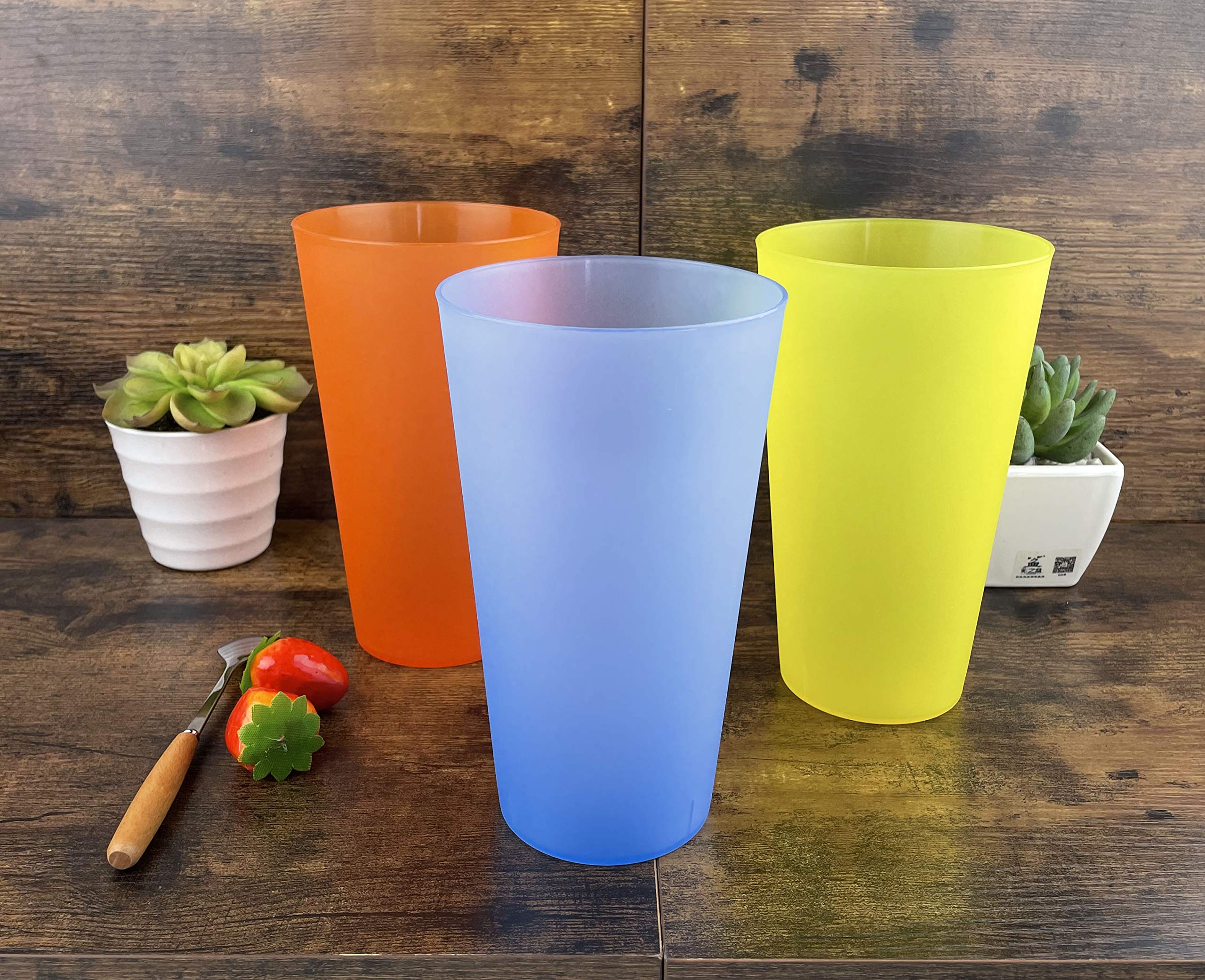 AOYITE Large Plastic Cups Reusable - 32 oz Plastic Tumblers Unbreakable Drinking Glasses set of 12 - BPA Free Dishwasher Safe Big Plastic Cups for Kids Kitchen Camping Party Outdoor