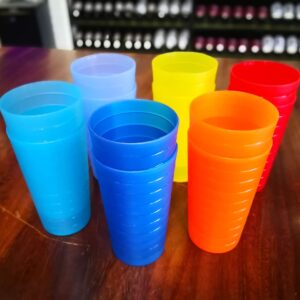 YUYUHUA 22-ounce Plastic Tumblers Unbreakable BPA Free Dishwasher Safe Set of 12 in Multicolors Reusable Drinking Cups