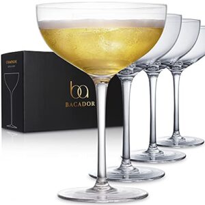 champagne coupe glasses set of 4 - elegant cocktail coupe, ideal for serving martini, gimlet and manhattan - high clarity crystal glassware - excellent addition to your home bar - 10 oz