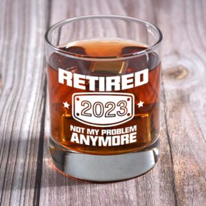 2023 Retirement Gifts for Men, Funny Retired 2023 Not My Problem Any More Whiskey Glass Wooden Gift Boxed Set, Happy Retirement Gifts for Boss, Office Coworkers, Dad, Husband, Brother, Friends