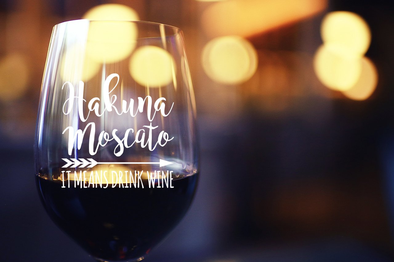 Hakuna Moscato Funny Stemless Wine Glass 15oz - Unique Christmas Gift Idea for Her, Mom, Wife, Girlfriend, Sister, Grandmother, Aunt - Perfect Birthday Gifts for Women