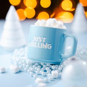 infloatables 3D Penguin Winter Mug - Sturdy Material - Unique Fun Design With Cute Statue Inside - Dishwasher Safe - Valentines Gifts For Him/Her - Great Decor For Office Kitchen - Kids Christmas Mug