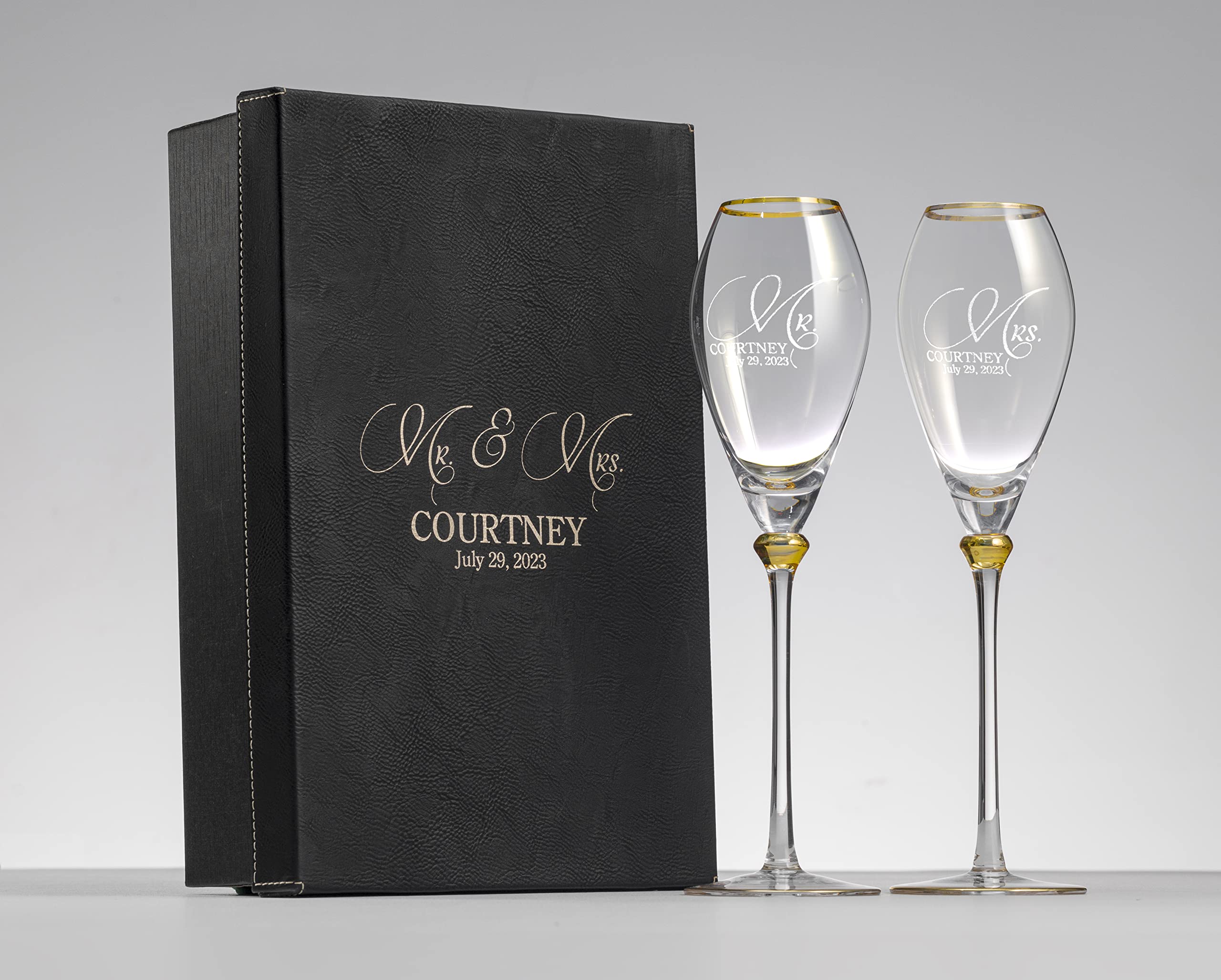 Krezy Case Set of 2 Personalized Wedding Engraved Champagne Flutes- Mr and Mrs Design - For Weddings,Parties and Anniversary