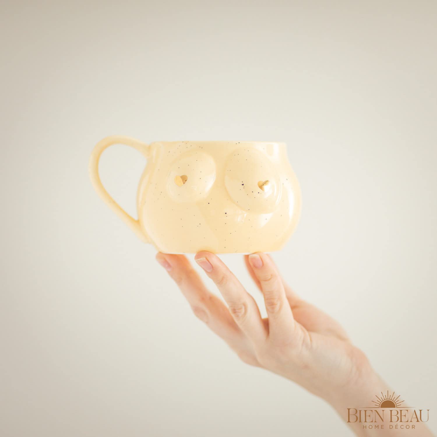 Speckled Ceramic Female Form Mug with golden heart nips, Boob Mug, Funny Large Coffee Boob Cup, Female Body Vase, Boob Planter, Boob Gifts Tea Cup, Feminist Gift, Eclectic Decor, 300ML Light color