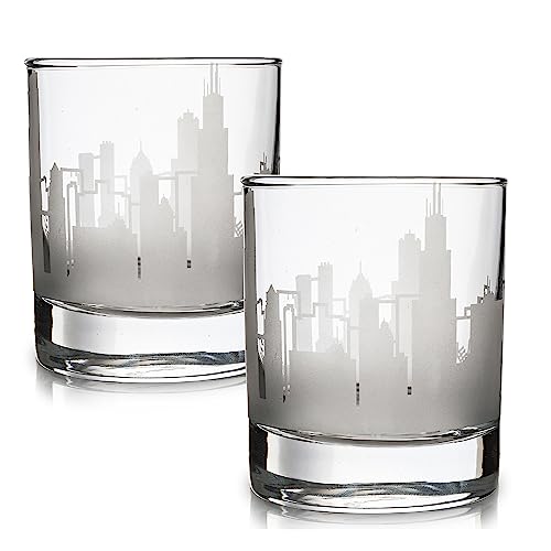 Greenline Goods Skyline Etched Chicago Whiskey Glasses Gift (Set of 2) | Old Fashioned Tumbler – For Chicago Lovers - Windy City Accessories and Souvenirs - Illinois Glassware Decor