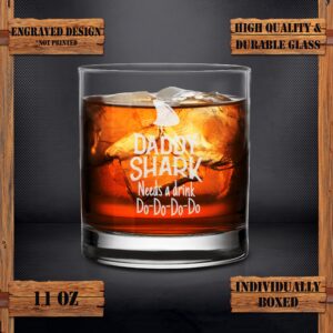 Daddy Shark Needs A Drink Do Do Do Whiskey Glass - Funny Birthday Fathers Day Gift for Dad