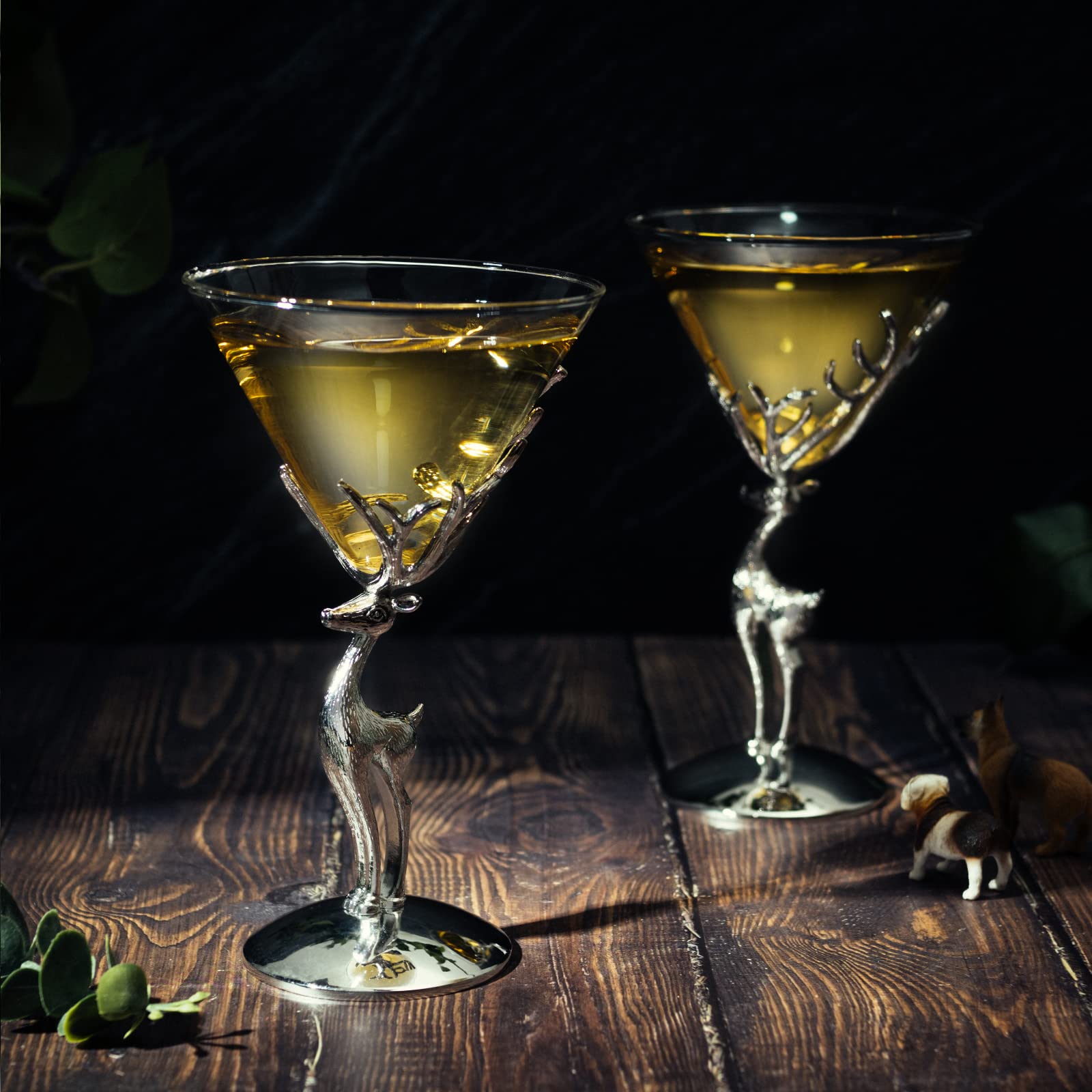 The Wine Savant Stag Antler Cocktail Martini Glasses, Set of 2, 8oz Elegant Glasses Set for any Home Bar - Luxury Glass Deer Figurine, Stag Lover Gifts, Nature Lover Gifts (Martini/Champagne)