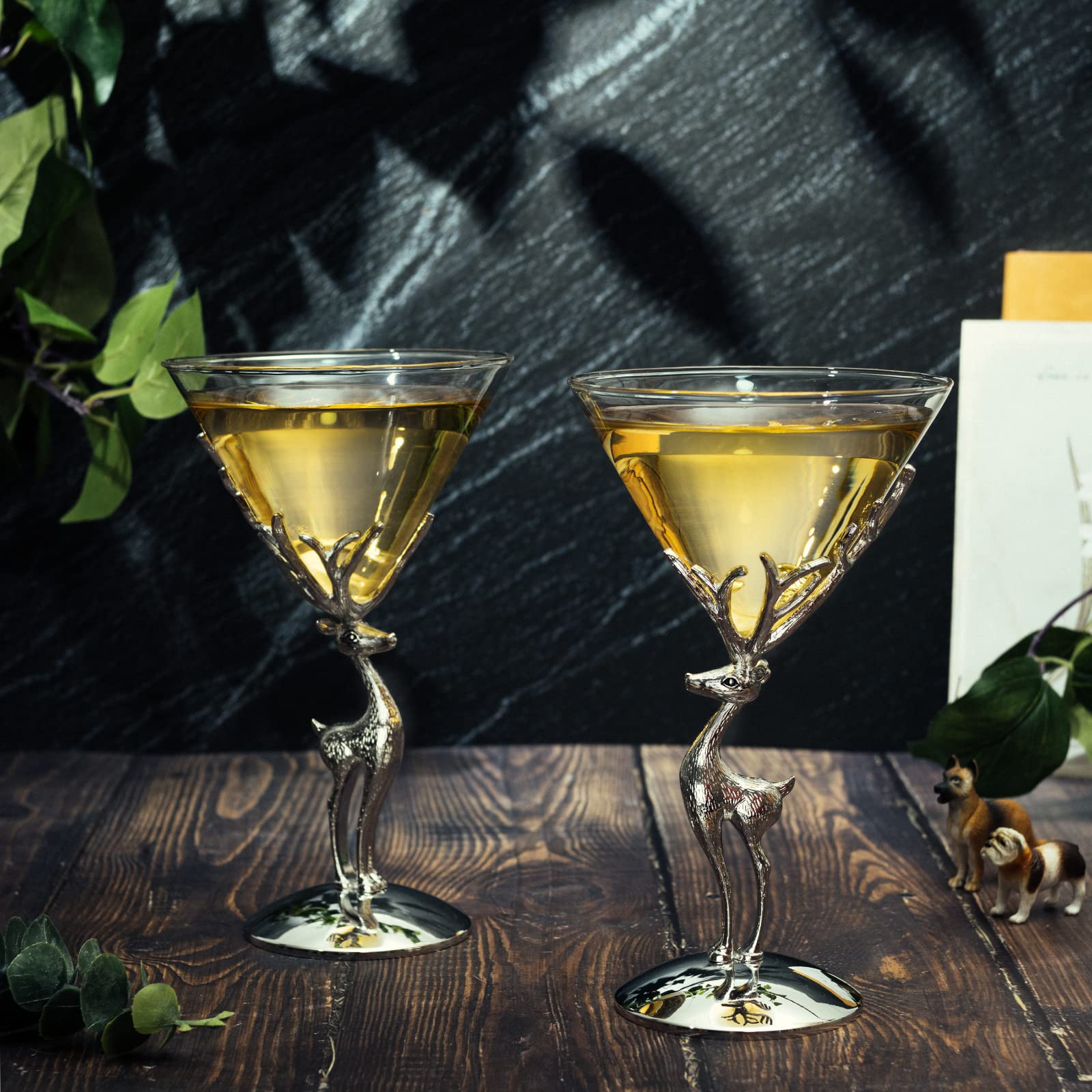 The Wine Savant Stag Antler Cocktail Martini Glasses, Set of 2, 8oz Elegant Glasses Set for any Home Bar - Luxury Glass Deer Figurine, Stag Lover Gifts, Nature Lover Gifts (Martini/Champagne)