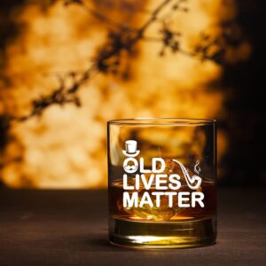 Perfectinsoy Old Lives Matter Whiskey Glass, Funny Dad Gifts from kids, Funny Gag Gifts for Mom, Dad, Grandma, Grandpa, Anniversary, Birthday or Retirement Gift for Senior Citizens