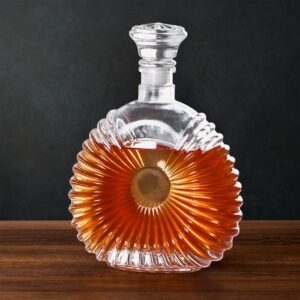 MDLUU Liquor Decanter, Glass Decanter with Airtight Stopper, Decanter Bottle for Whiskey, Brandy, Scotch, Bourbon 24oz/700ml