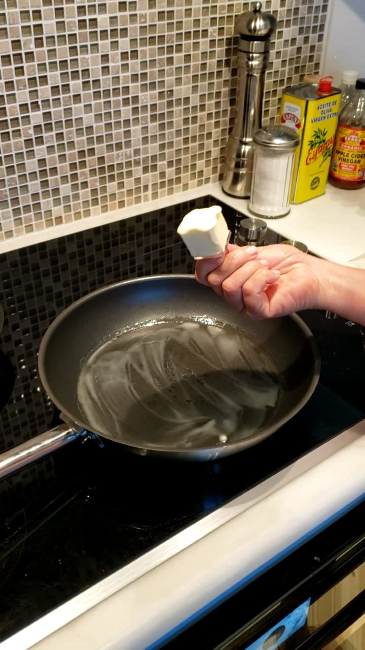 ButterPOP No Mess Holder & Dish to Spread Butter on Warm Pans & Food, Clear, Black