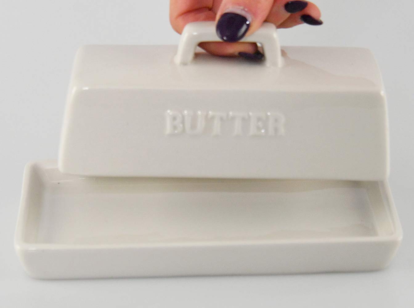 HOME-X Classic Butter Dish, Butter Dish with Cover, Farmhouse Dish for Stick of Butter, Butter Crock, 6 ¾”L x 3 ¼”W x 3" H, White