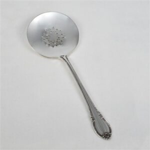 remembrance by 1847 rogers, silverplate tomato/flat server