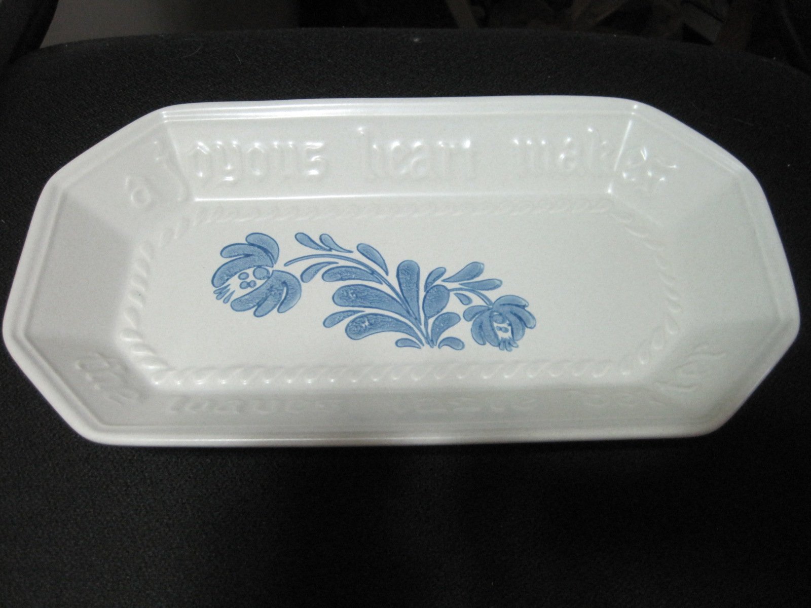 Pfaltzgraff Yorktowne Bread Tray/Platter/Serving Plate