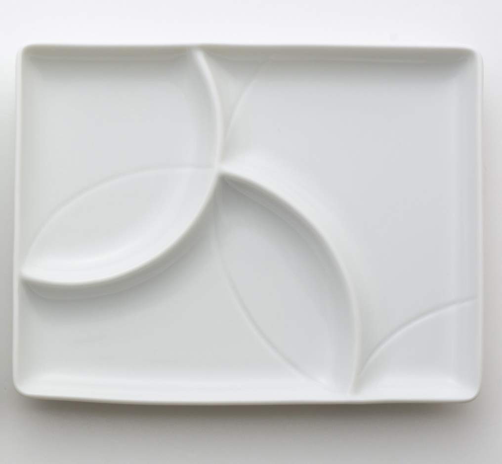 Aito Medium Plate, White, Approx. Depth 5.6 x Width 7.2 x Height 0.8 inches (14.2 x 18.3 x 2.0 cm), Deep Mountain Modern Divider Plate (Cloisonne)