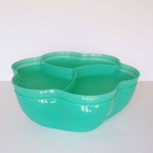 Tupperware Chip N Dip Set with Dip Bowls 1.5 Gallon Laguna Green