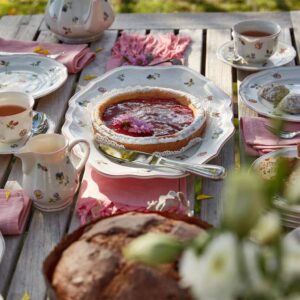 Petite Fleur Oval Platter by Villeroy & Boch - Premium Porcelain - Made in Germany - Dishwasher and Microwave Safe - 17 Inches, Floral