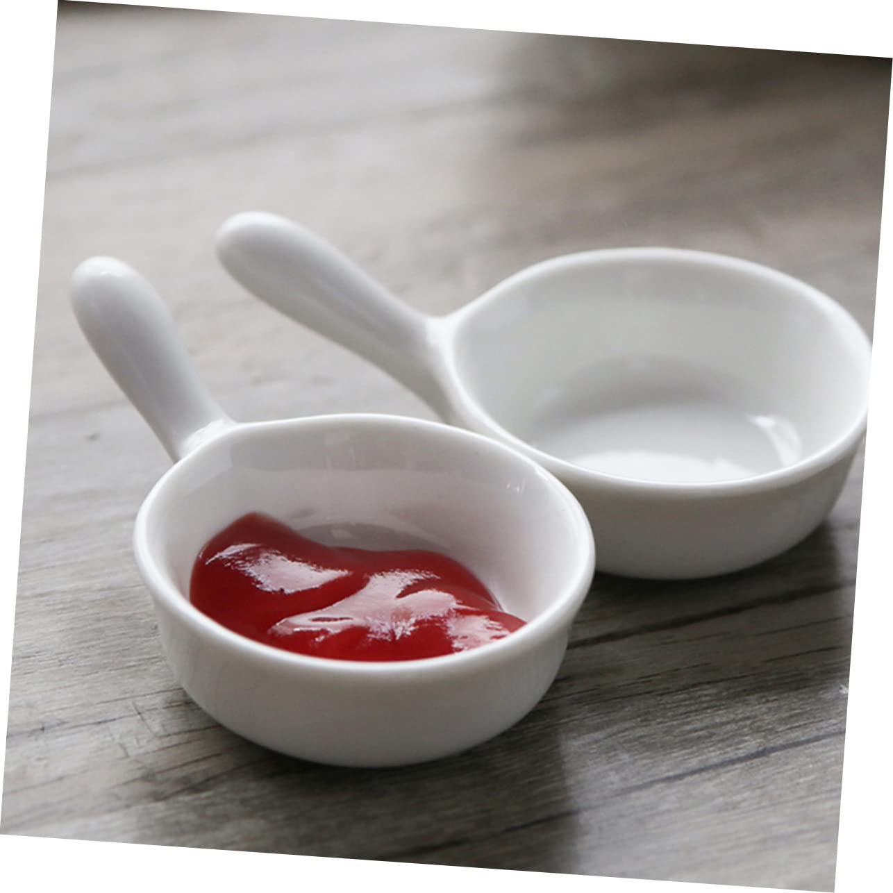 CIYODO 4pcs Seasoning Dish with Handle Ceramic Sauce Dish Soy Sauce Bowl Saucer Plate Ceramic Pinch Bowls Chip and Dip Bowl Mini Food Restaurant Supplies White Ceramics Snack Bowl Sushi