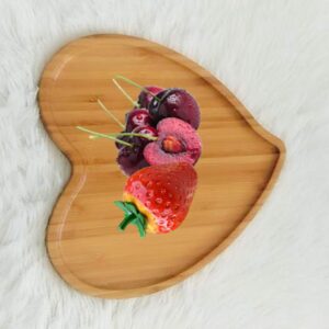 UPKOCH 2pcs Heart Shape Wood Plate Wooden Serving Tray Food Plate for Dessert Snacks Fruit Breakfast Sandwich Bread M