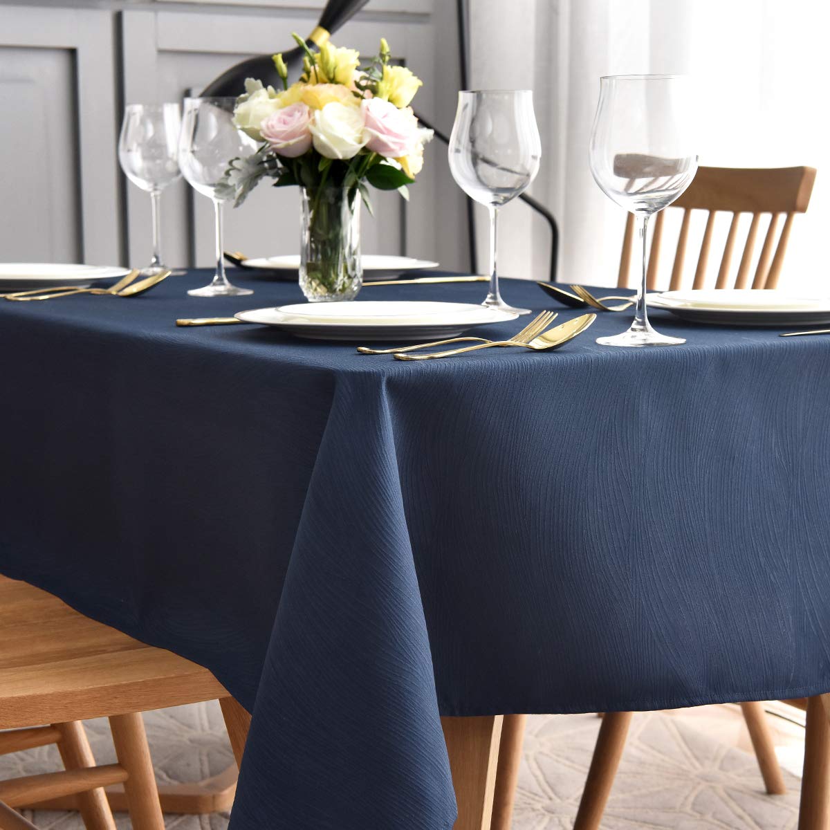 maxmill Jacquard Table Cloth Swirl Pattern Spillproof Wrinkle Resistant Heavy Weight Soft Tablecloth for Kitchen Dinning Tabletop Decoration Outdoor Picnic Rectangle 52 x 70 Inch Navy Blue