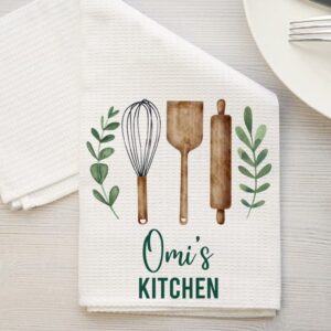 DiandDesignGift Omi's Kitchen Towel - Tea Towel Kitchen Decor - Omi's Kitchen Soft and Absorbent Kitchen Tea Towel - Decorations House Towel - Kitchen Dish Towel Omi's Birthday Gift