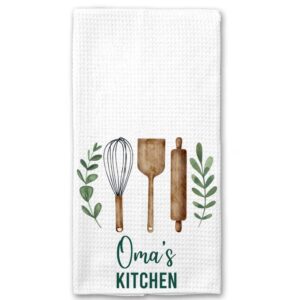 DiandDesignGift Oma's Kitchen Towel - Tea Towel Kitchen Decor - Oma's Kitchen Soft and Absorbent Kitchen Tea Towel - Decorations House Towel - Kitchen Dish Towel Oma's Birthday Gift