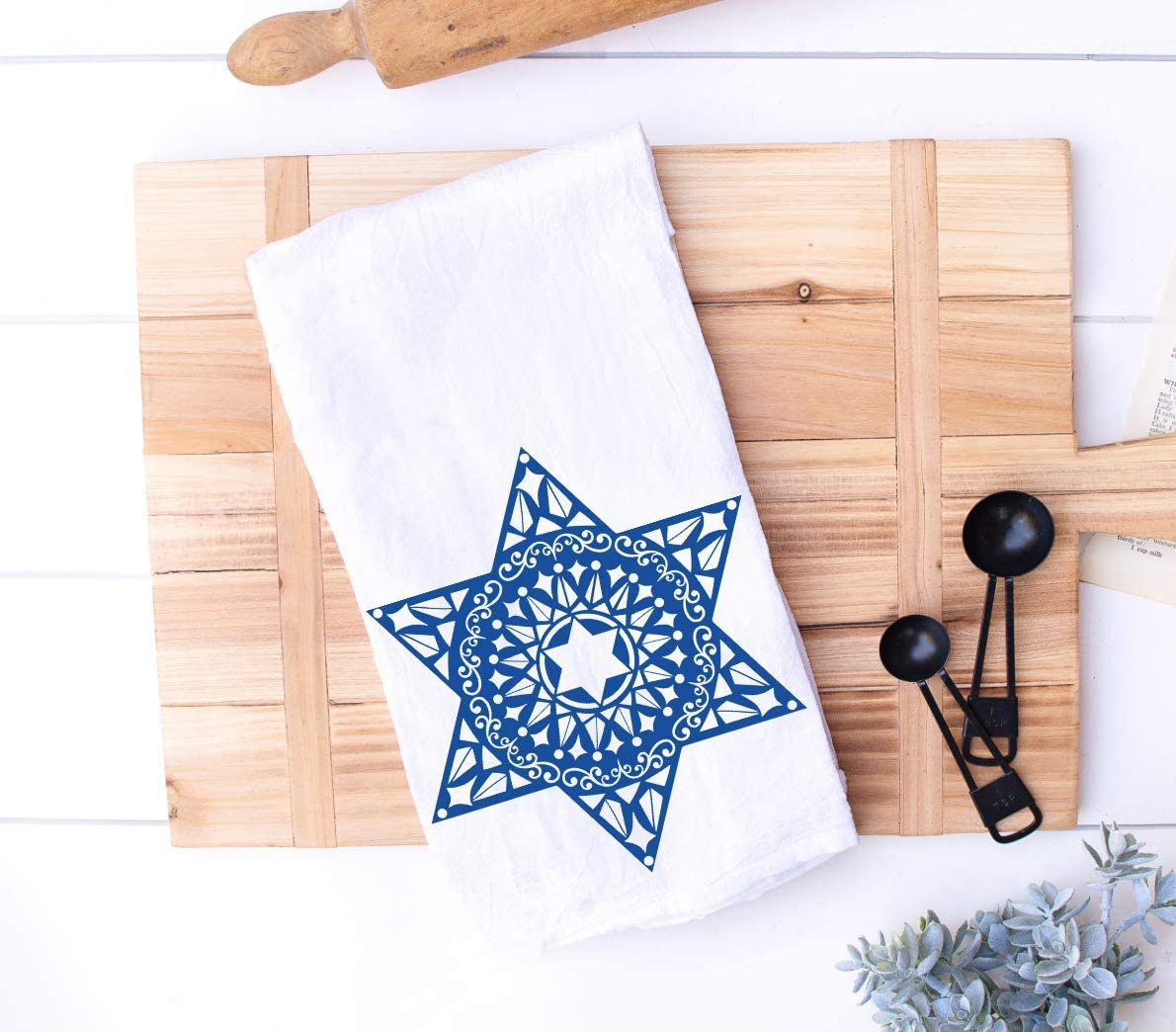 Blue Star of David Jewish Kitchen and Bathroom Hand Towel, Handmade Blue Kitchen Towel for Hostess and Holiday Gifts (Blue Star)