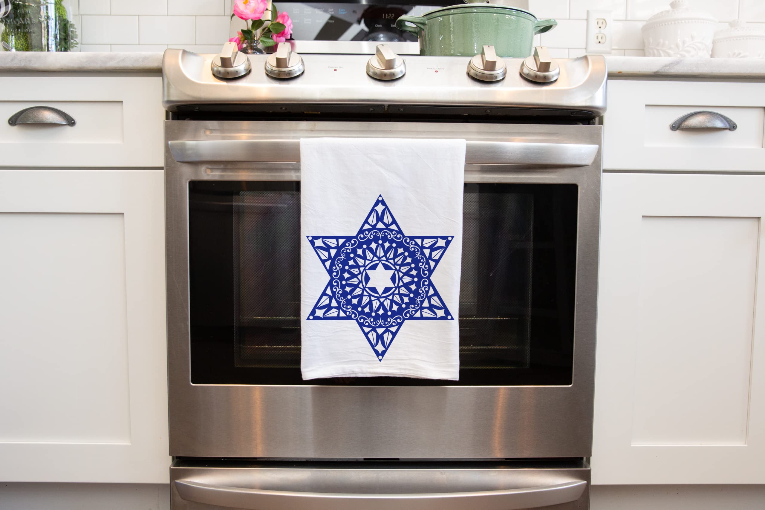 Blue Star of David Jewish Kitchen and Bathroom Hand Towel, Handmade Blue Kitchen Towel for Hostess and Holiday Gifts (Blue Star)