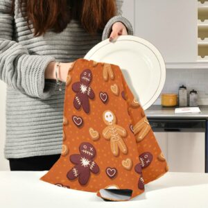 ALAZA Halloween Christmas Gingerbread Men Decorative Kitchen Dish Towels Set of 4,Soft and Absorbent Kitchen Hand Towels Home Cleaning Towels Dishcloths,18 x 28 Inch