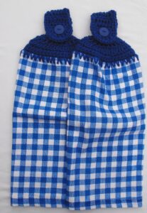 the pioneer woman farmhouse charming check - gingham in 4 different colors - red, green, yellow or blue - crochet top hanging kitchen towels (yellow)
