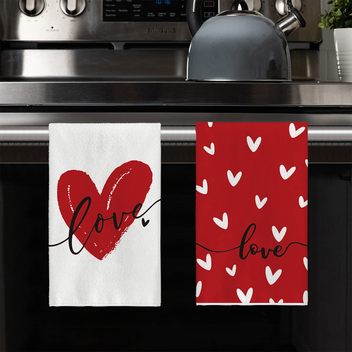 Artoid Mode Love Heart Valentine's Day Kitchen Towels Dish Towels, 18x26 Inch Seasonal Decoration Hand Towels Set of 2